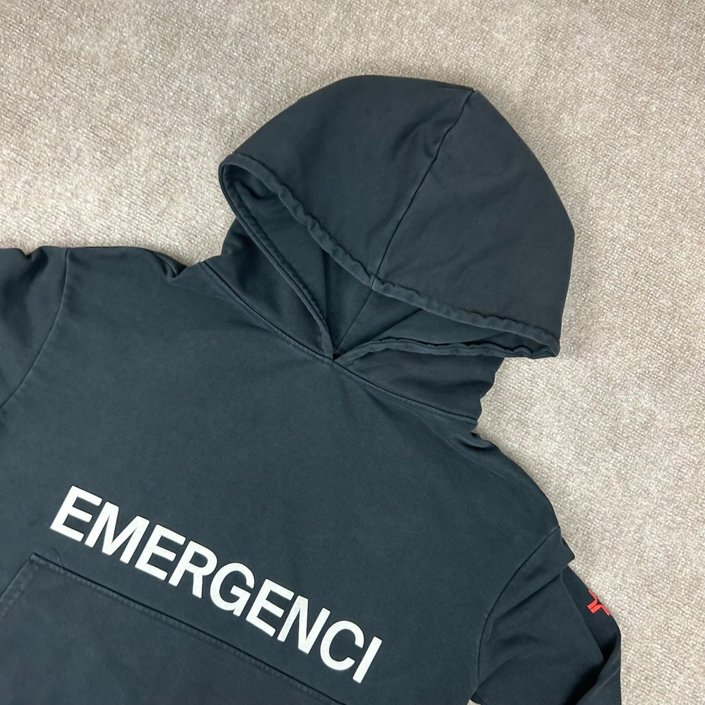 Emergenci Cropped Hoodie Women’s M Black Cotton Pocket Pullover Logo Graphic - Picture 1 of 14